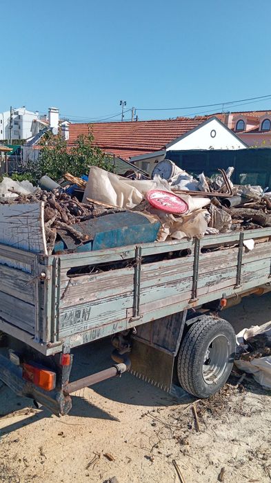 •Recolha de entulhos e Sucata