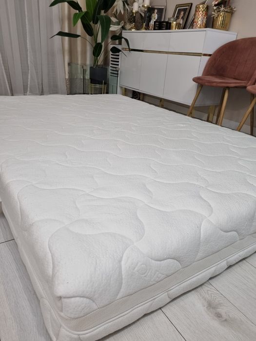 Sprzedam materac 140 x 200