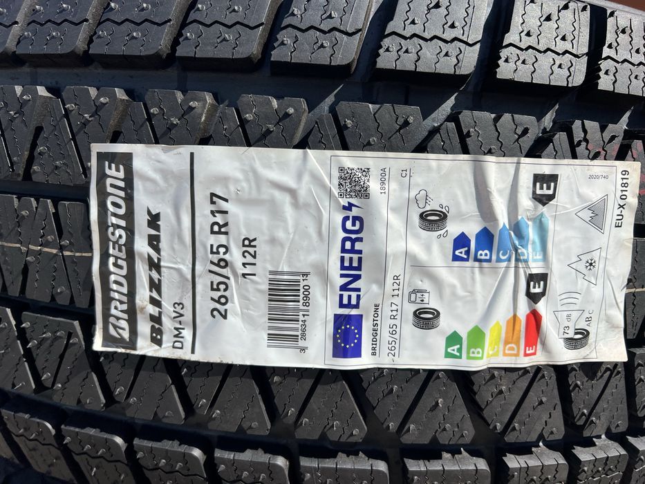 265/65r17 Bridgestone Blizzak Dm-v3  шини зимові комплект нові