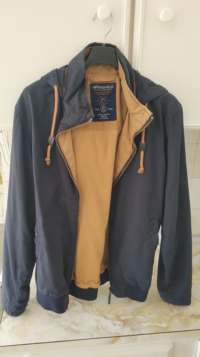 Casaco Springfield com Capucho - S