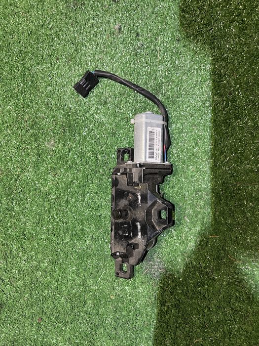 Bmw E61 dociag zamka 712993*