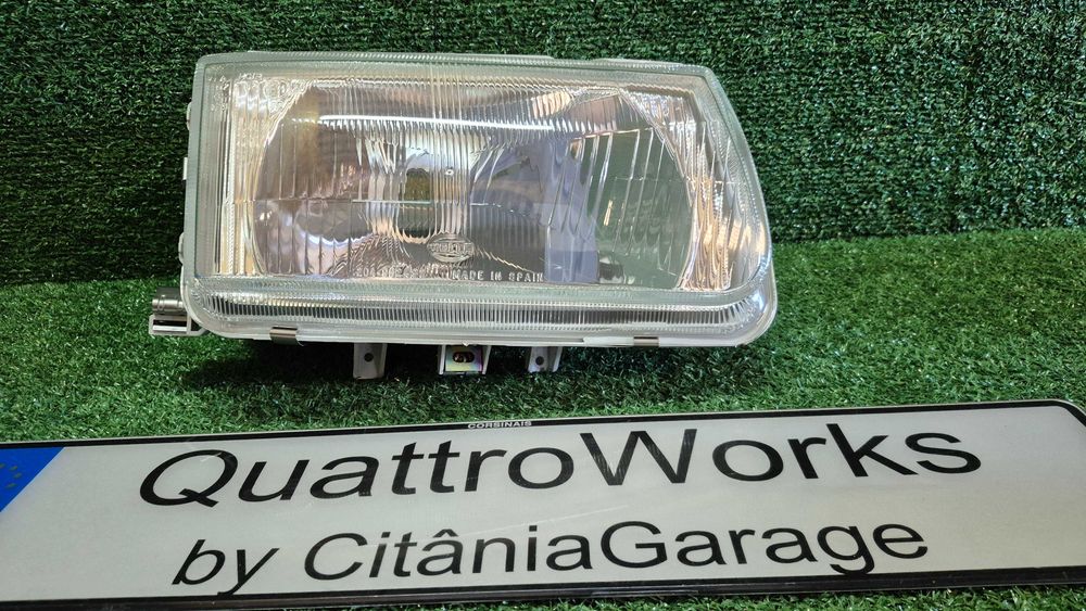 Otica Farol Direito Volkswagen Polo 6N1 1994 a 1999 Ref. 1AF962.489-141 HELLA NOVO