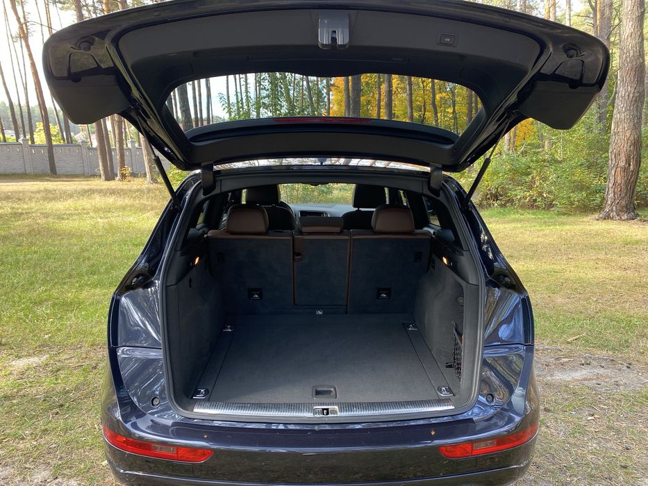Продам Audi Q5 2.0