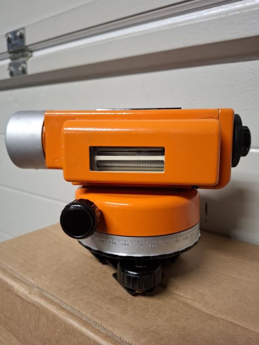 Niwelator terenu CCCP