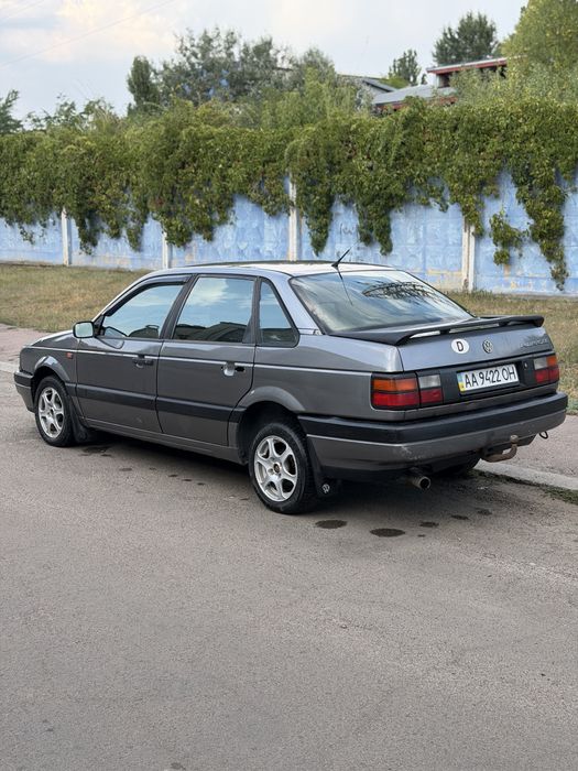 VW Passat B3 2.0