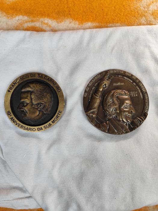 Moedas comemorativas Sá carneiro