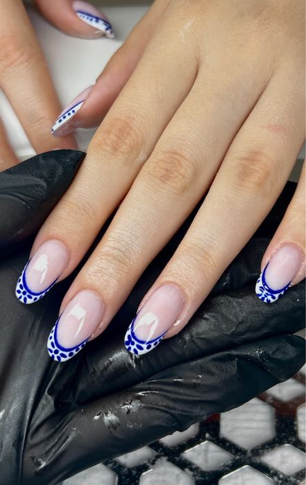 Przedłużanie paznokci /hybryda/ zel na płytce/pedicure