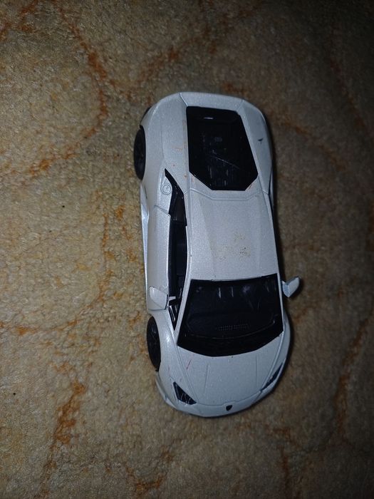 Продам металеві машинки