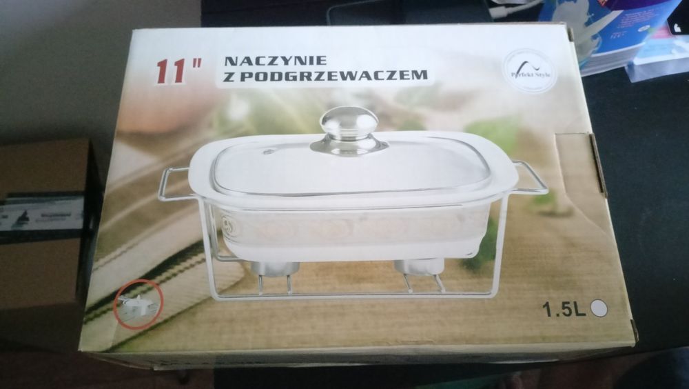 Naczynie z podgrzewaczem