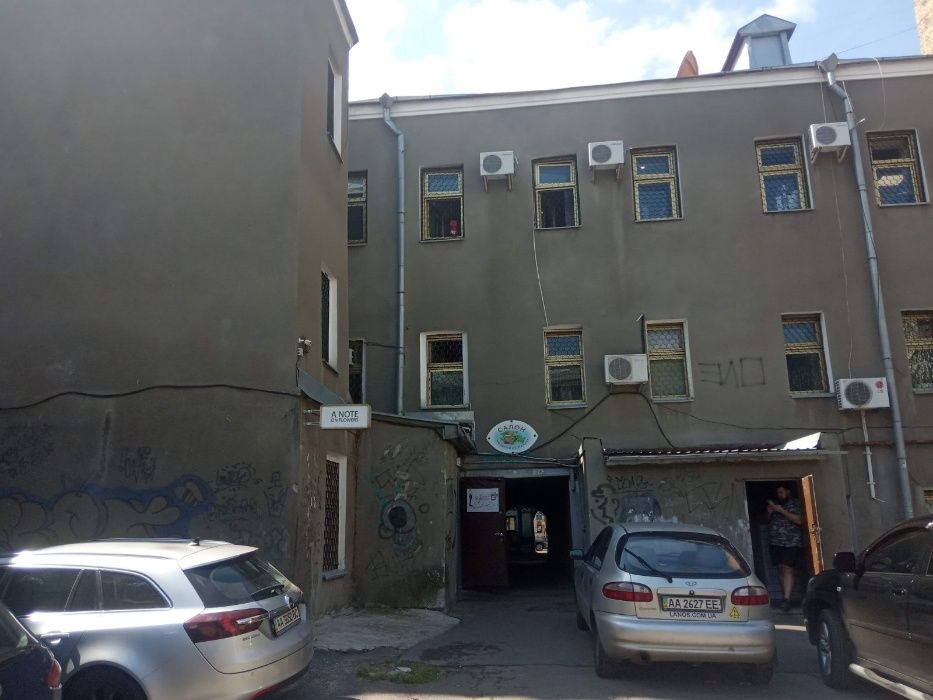 Комерційна нерухомість за адресою вул. Межигірська (площа 623 м²) - Atlanta.ua - фото 2