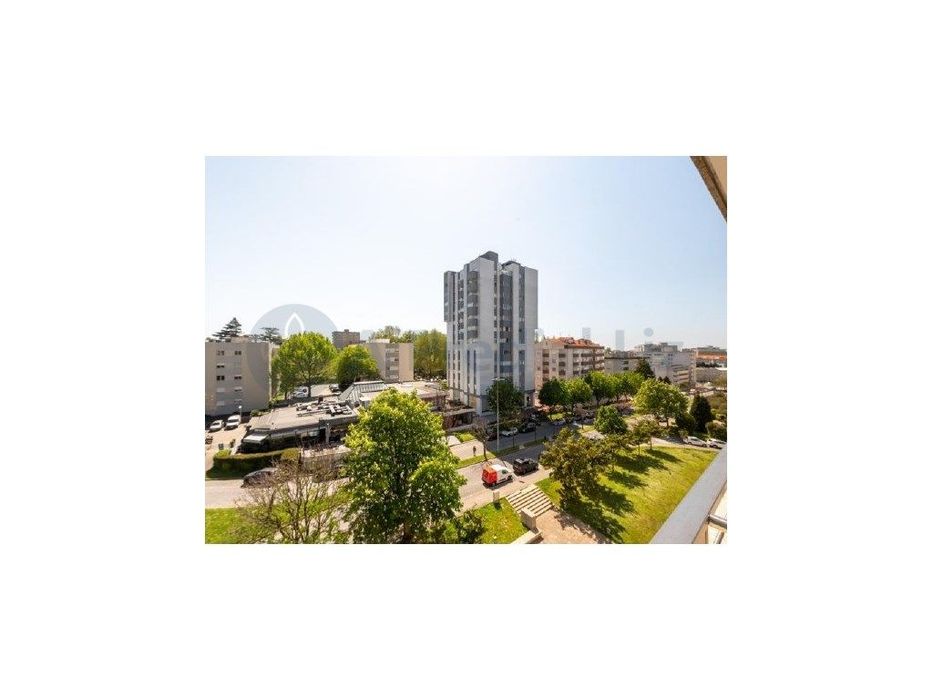 T4 Apartment - Venezuela Street