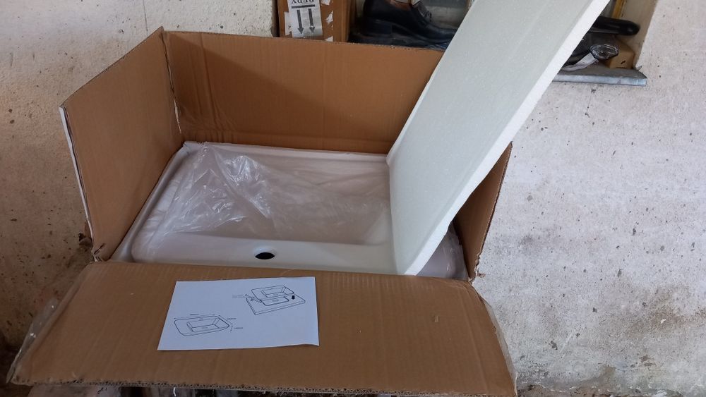 Умивальник Agnes.  Польща