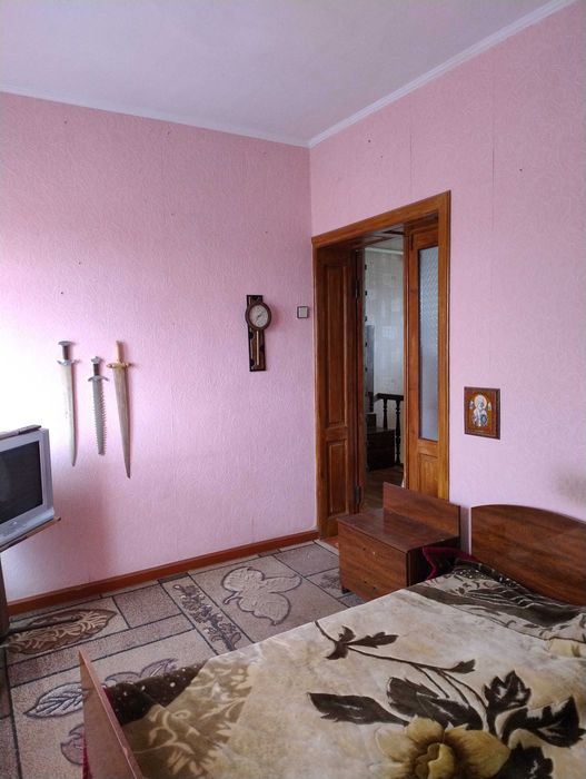 продам дом(пол дома)