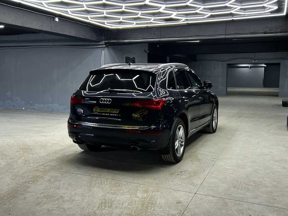Audi Q5      2016