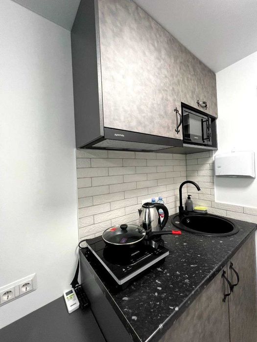 #E412 Квартира оренда посуточно / подобово Солом