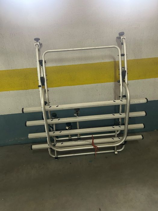 Suporte de bicicletas para carrinhas tipo VW e outras