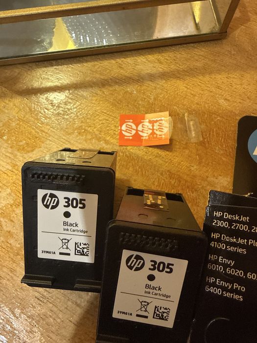 Tinteiros 305 HP novos comprados por engano