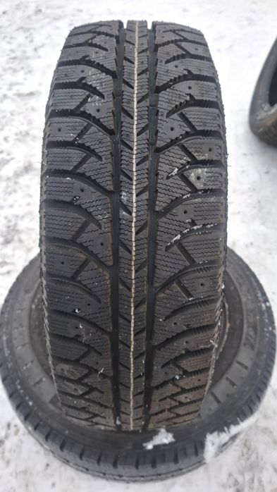 1шт 195 65 15 Bridgestone одно колесо ,роспаровка шины резина склад