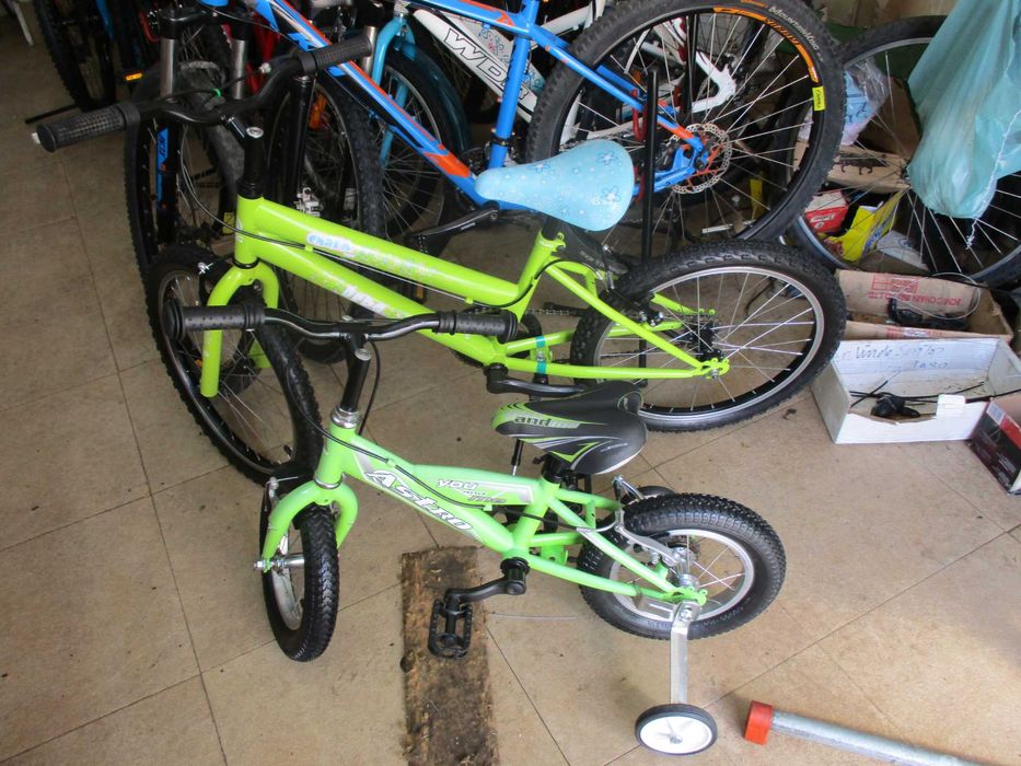 Bicicleta criança 3/4 anos, c/ rodinhas