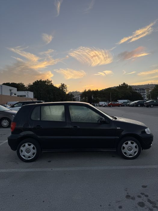 Volkswagen Polo 1.0 — photo 2