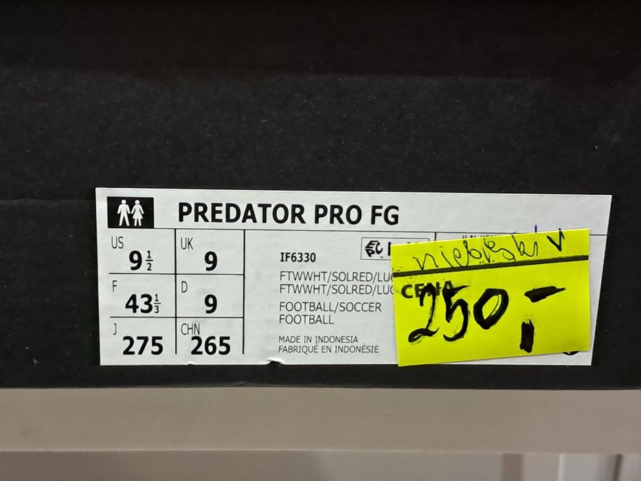Buty Piłkarskie Korki Adidas Predator Pro FG
