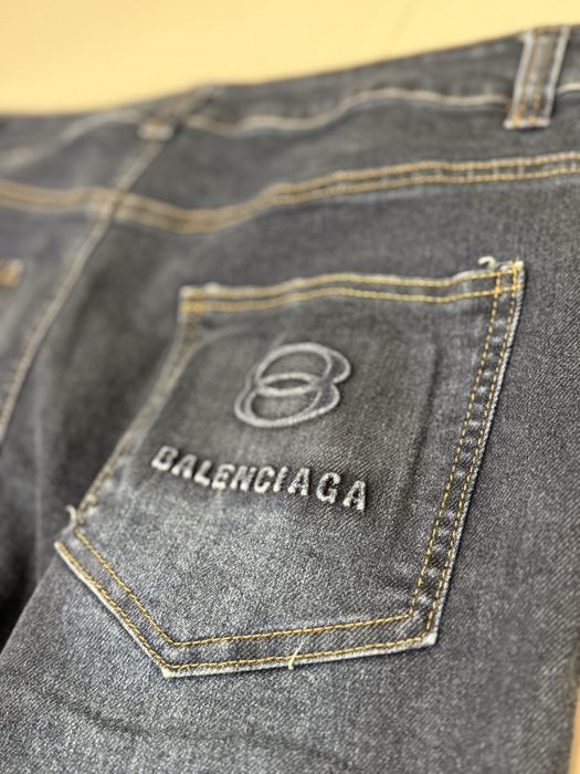Nowe jeansy Balenciaga - rozmiar M
