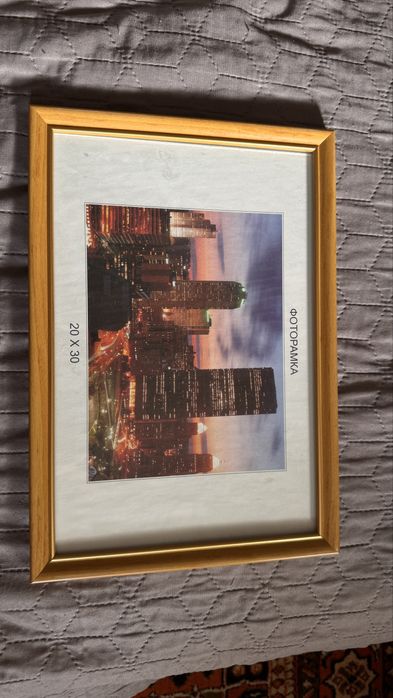 Рамка зі склом для фото 20х30