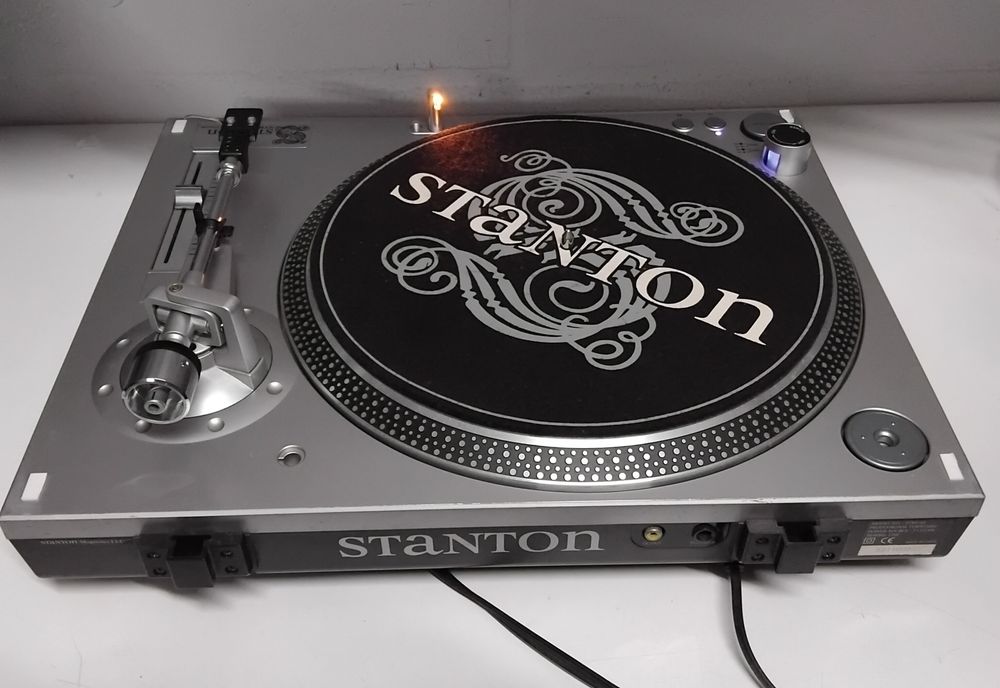 STANTON  gira-discos STR8-60