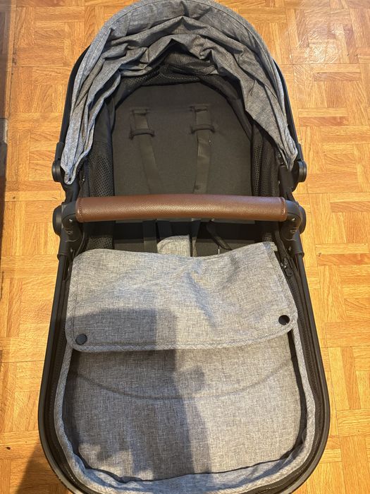 Bonny baby pram comfortable and clean