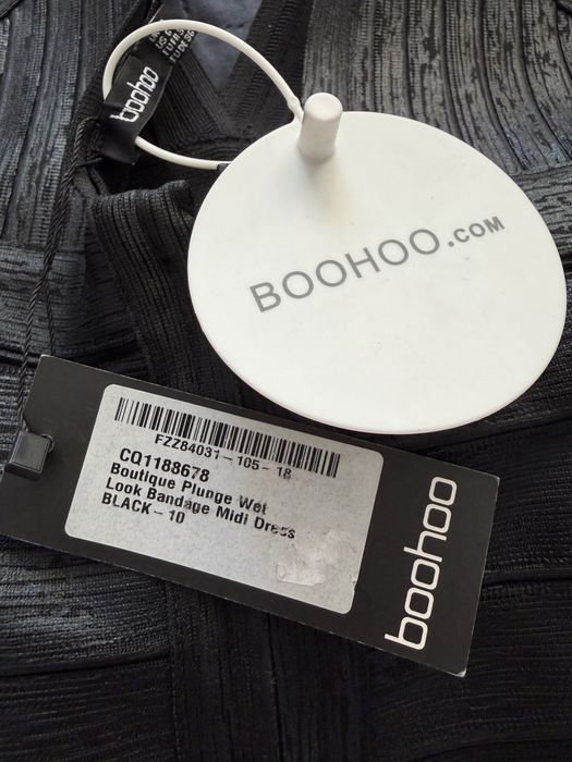 Бандажна сукня Boohoo, S-M