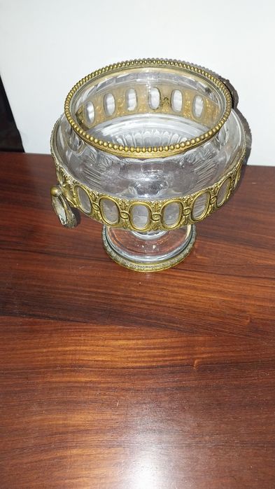 Taça muito antiga vidro e metal/ chavena de chá .muito antiga de vitri