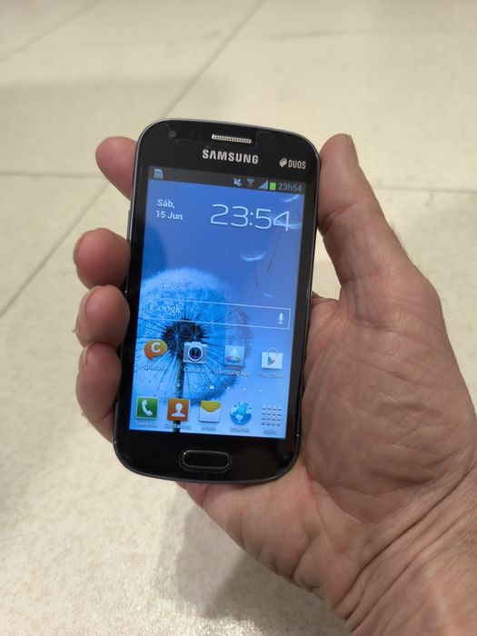 Telemóvel Samsung Galaxy S Duos - GT - S7562