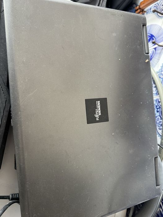 Portateis e teclado e auto radio