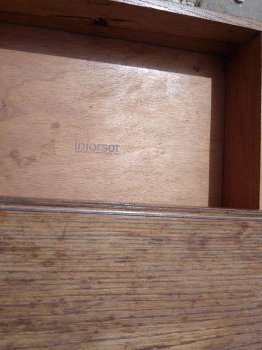 Mesa de Cabeceira Antiga em Madeira Maciça
