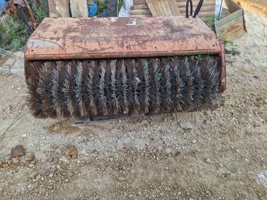 Bobcat, Case, or Komatsu Sweeper64564105611139123