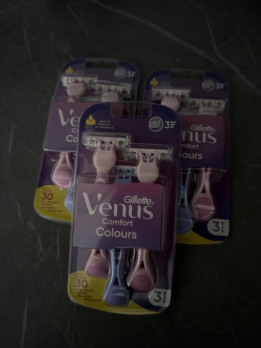Gillette Venus Comfort Colours