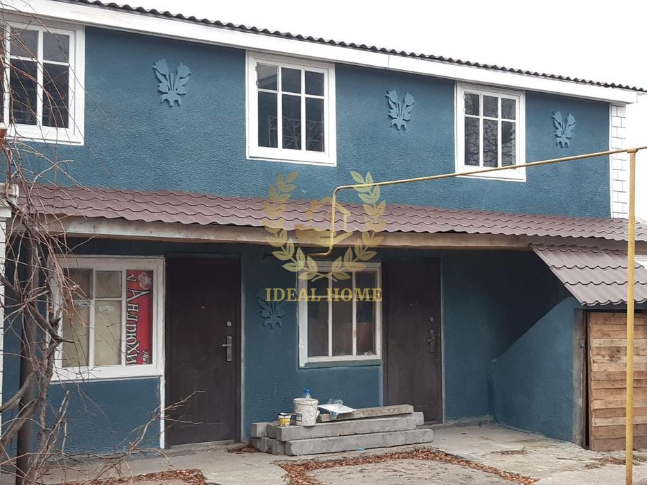 Продаж будинку в Києві в районі Червоний Хутір.