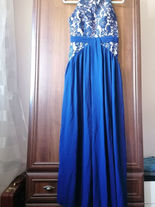 Sukienka midii na wesele