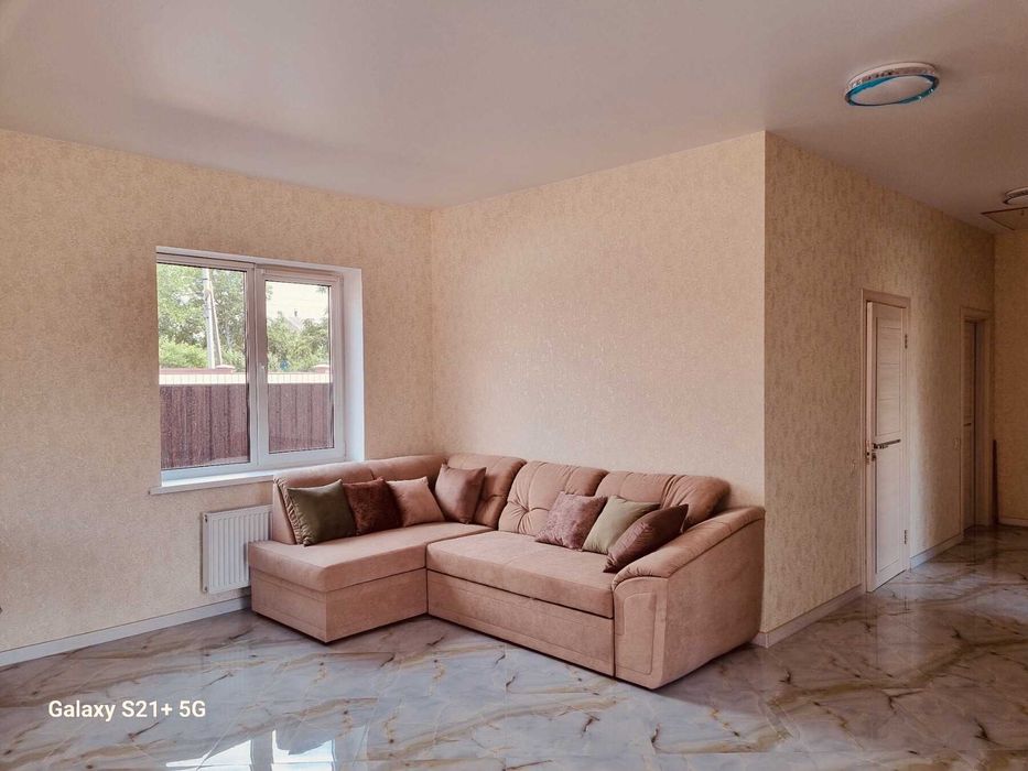 Долгосрочная аренда 1 єт.  дома 100  кв.м. в с.Осещина от властника