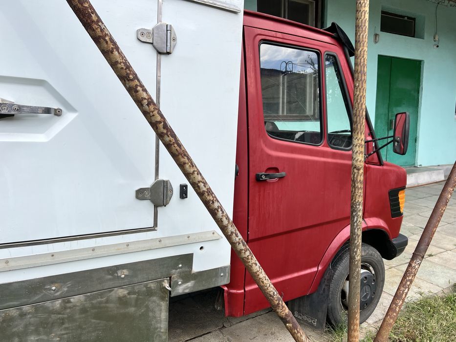 Mercedes Benz 410D розвізник морозива