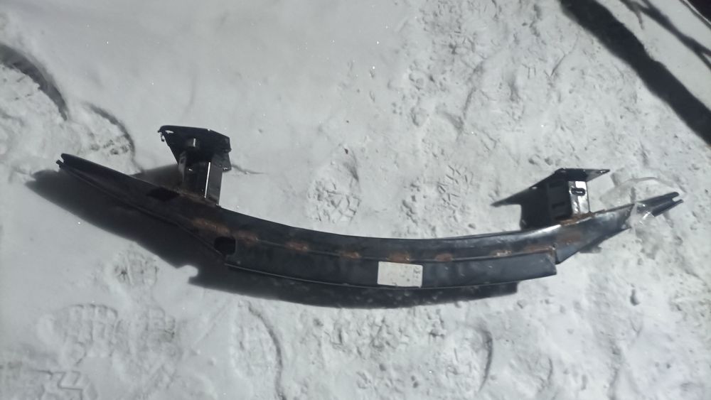 Підсилювач бампера Tesla model S 2016-2022