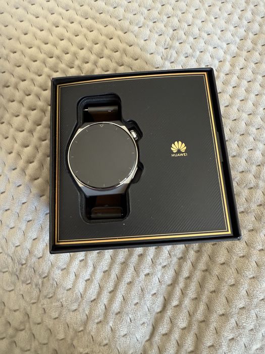 Смарт годиники ,Часы Huawei gt 3 Pro watch, в идеальном состоянии,как