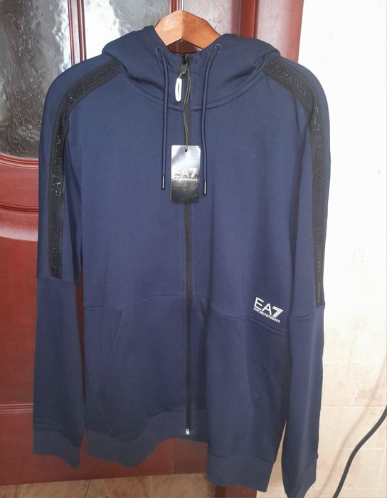 Кофта EA7 (XL) толстовка