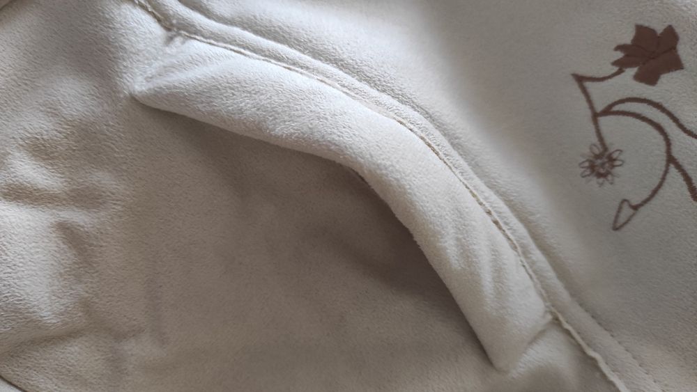 Теплая меховая жилетка на девочку рост 146 см