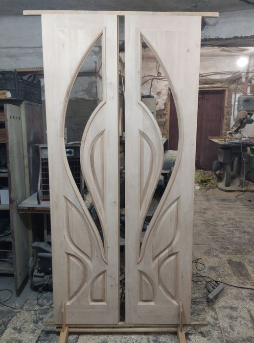 Двері дерев'яні з вільхи