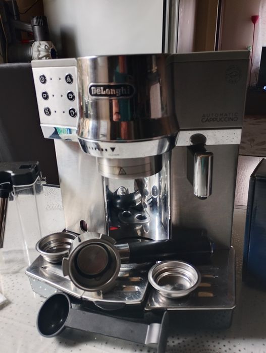 DeLonghi 860m ekspres do kawy
