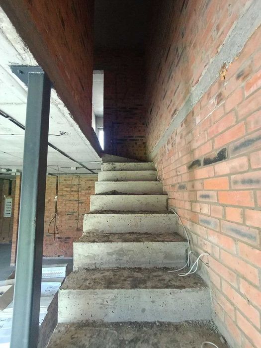 Без комісії! Продам якісний таунхаус в КМ Балатон, Нові Петрівці!