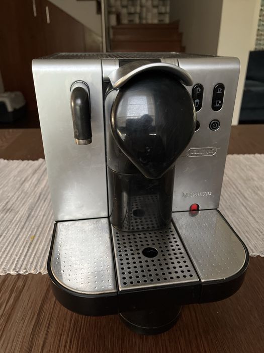 Ekspres do kawy De Longhi Nespresso + Gratis