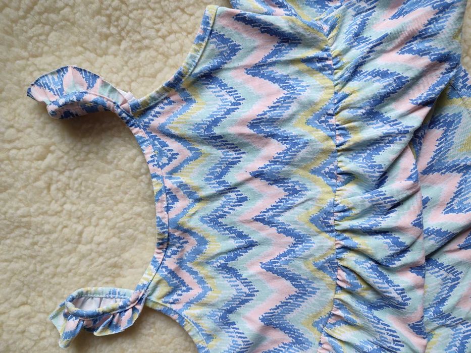 Сукня літня на дівчинку