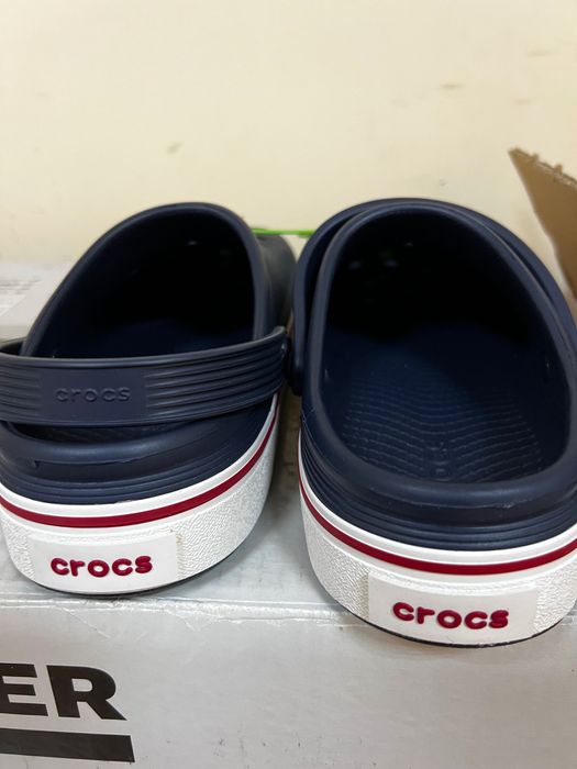 Crocs оригінальні темно-сині з білою підошвою